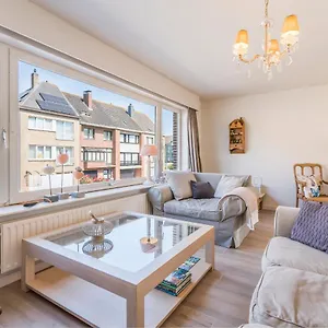 Spacious, Warm And Updated W Parking & Garden , Bredene Belgien