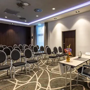 4* Hotell Leonardo